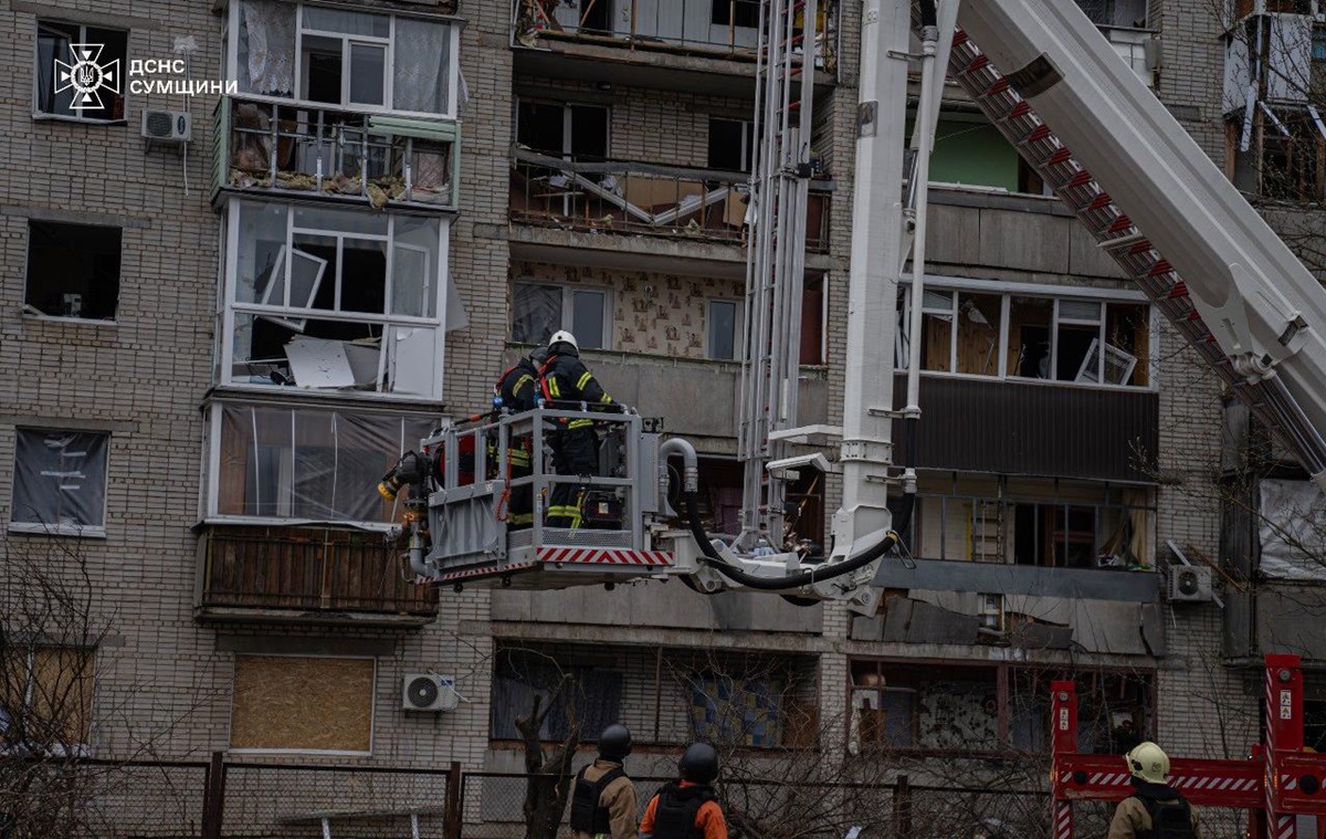 Удар по Сумах: у місті понад 100 постраждалих