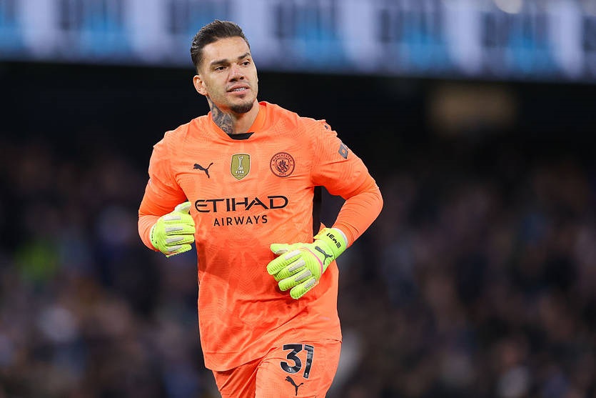 Бразильський воротар Ман Сіті у центрі уваги клубів Саудівської Аравії