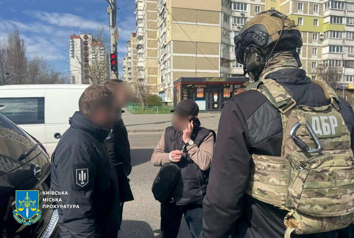 У Києві на хабарі затримали посадовця РДА