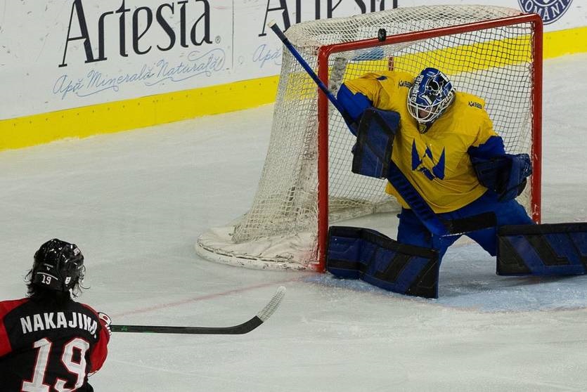 18-річний воротар збірної України з хокею запрошений для розвитку в Канакс