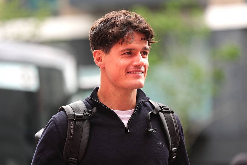 Арсенал націлився на конкурента Ярмолюка