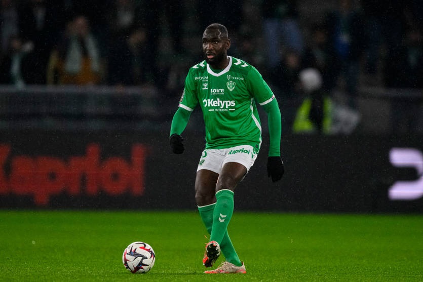 Динамо готове вступити в боротьбу за французького захисника