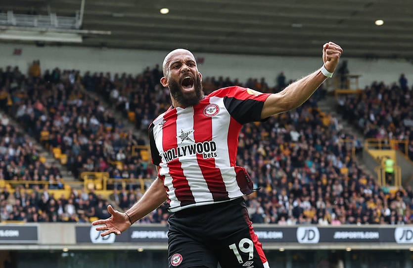 Готові заплатити більше: Манчестер Юнайтед зацікавився класним нападником