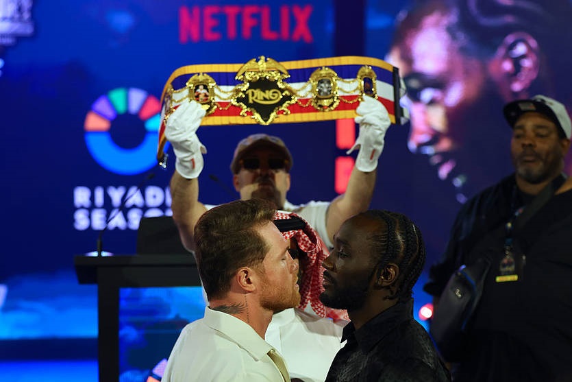 Канело і Кроуфорд обмінялися їдкими репліками