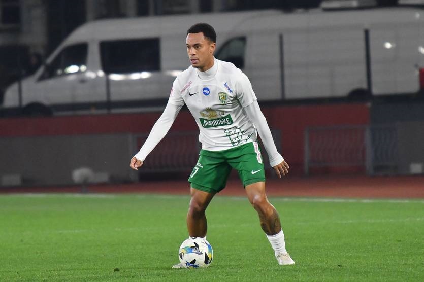 Новини спорту - Карпати викуповують популярного бразильського півзахисника Бруніньо