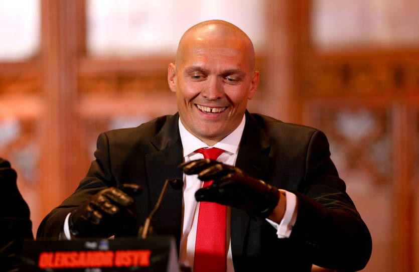 Ломаченко, брате, ти був крутий: Усик сказав на прощання Ломаченка з боксом