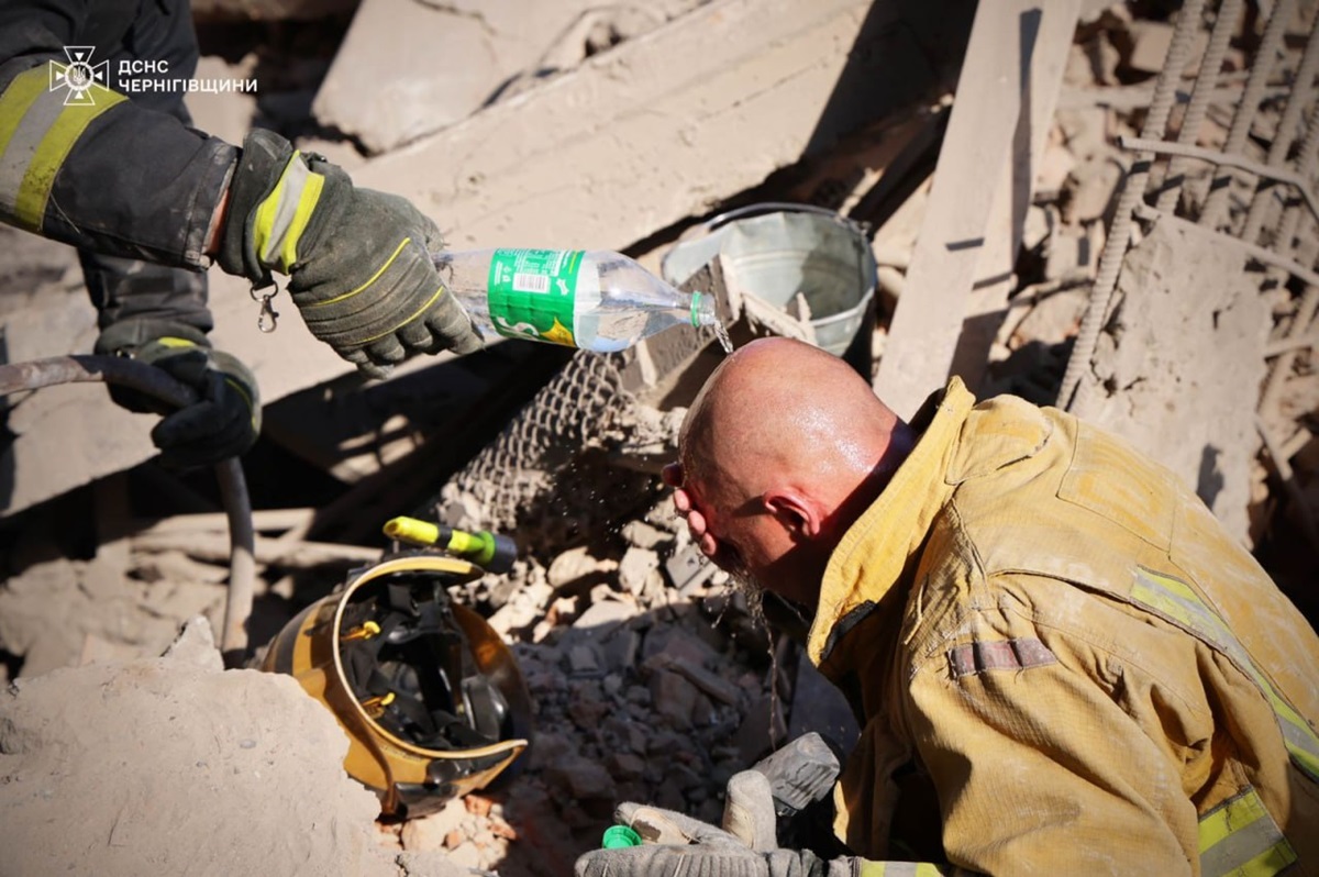 Новини України - Нічний удар по Чернігову: загинуло двоє людей