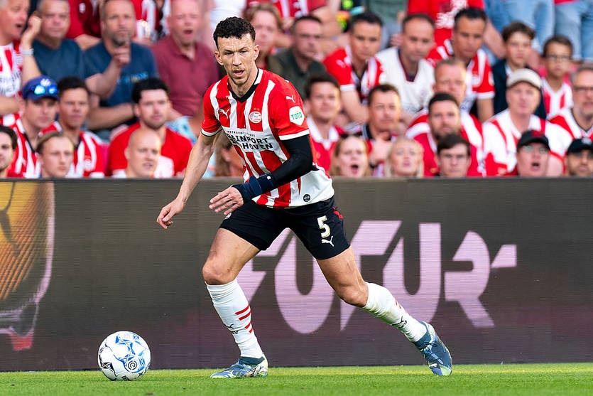 Нідерландський ПСВ продовжив контракт з досвідченим хорватом