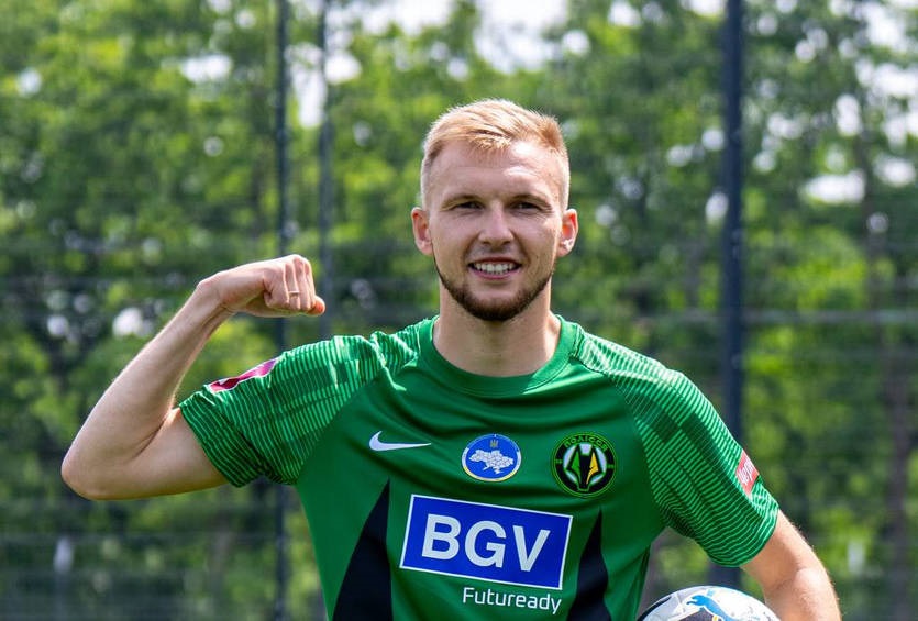 Полісся з Ротанем здійснило перший трансфер