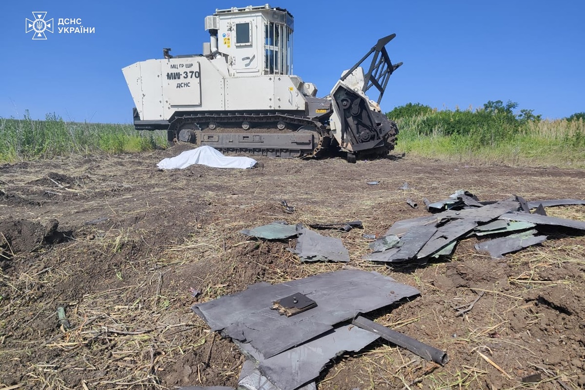 Новини України - Росіяни атакували дроном саперів на Харківщині, є загиблий
