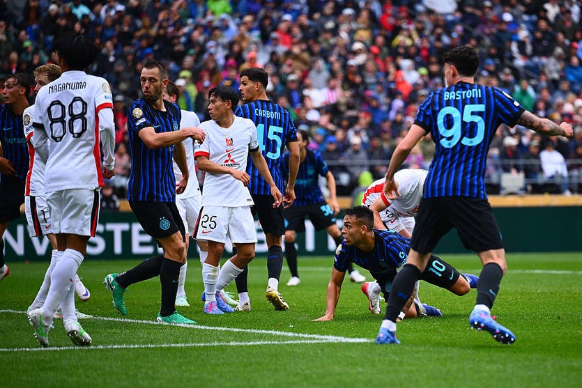 Складна гра: японська футбольна команда дала бій Інтеру