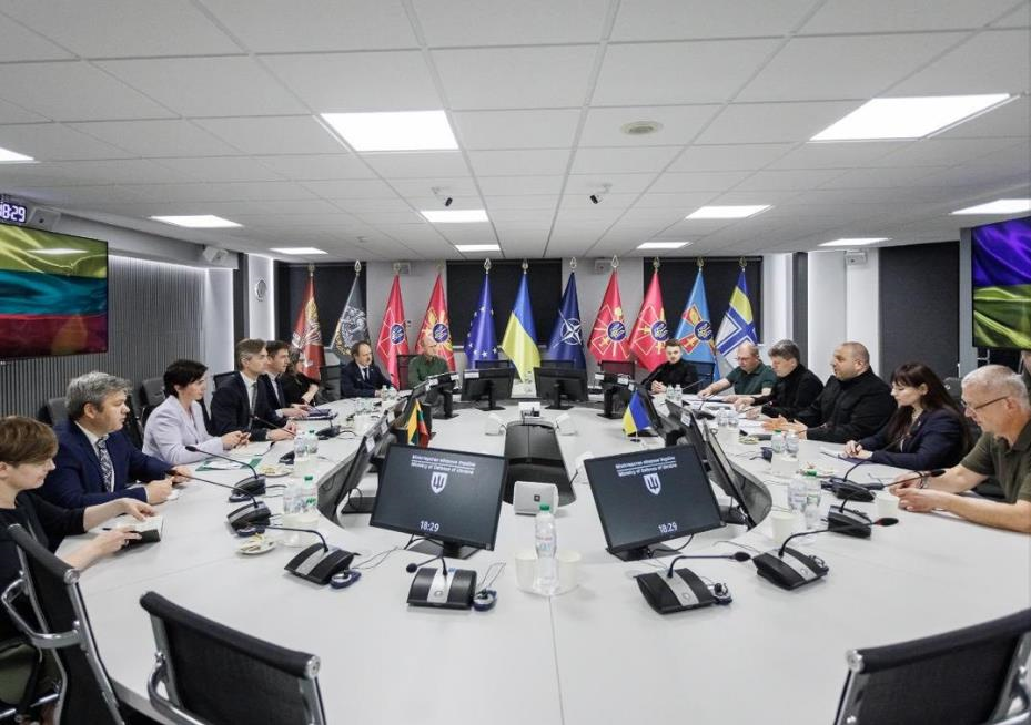 Умєров провів зустріч з главою МЗС Литви