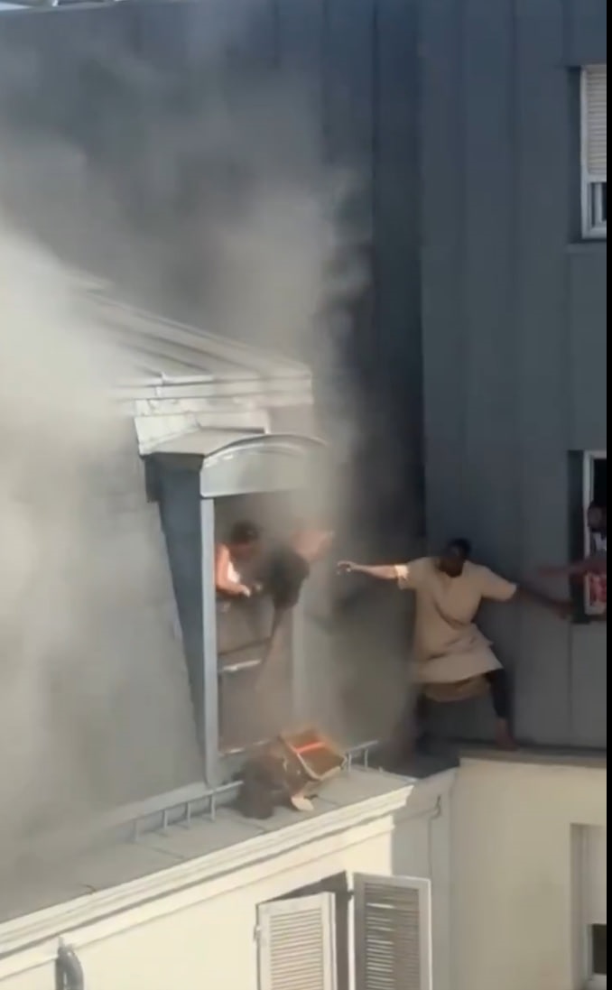 Порятунок з вогню у Парижі прославив іноземця