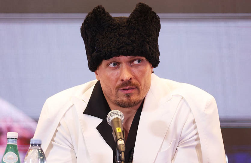 Усик обрав невибагливий образ для виходу на ринг