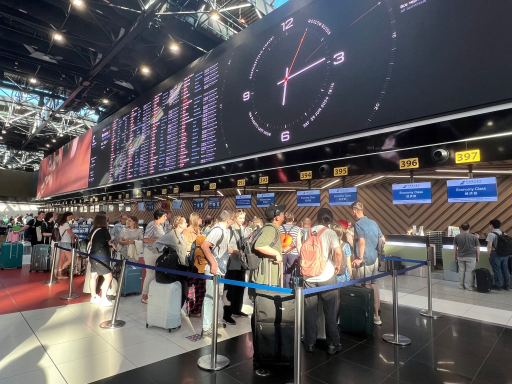 В аеропортах РФ виник колапс через атаку дронів