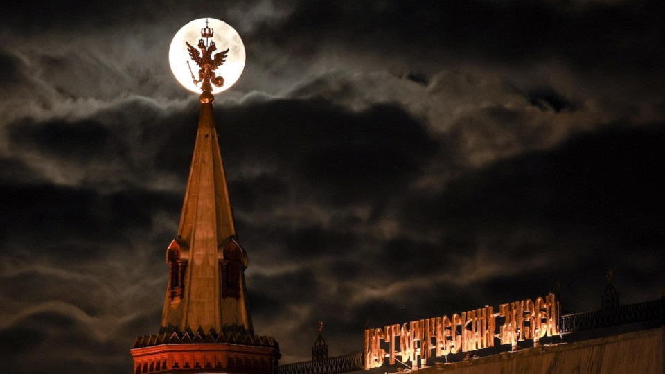 За період війни в РФ за загадкових обставин померло 20 чиновників – ЗМІ