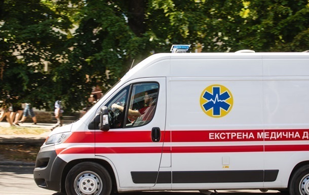 Росіяни вдарили по Херсону з артилерії, постраждали комунальники