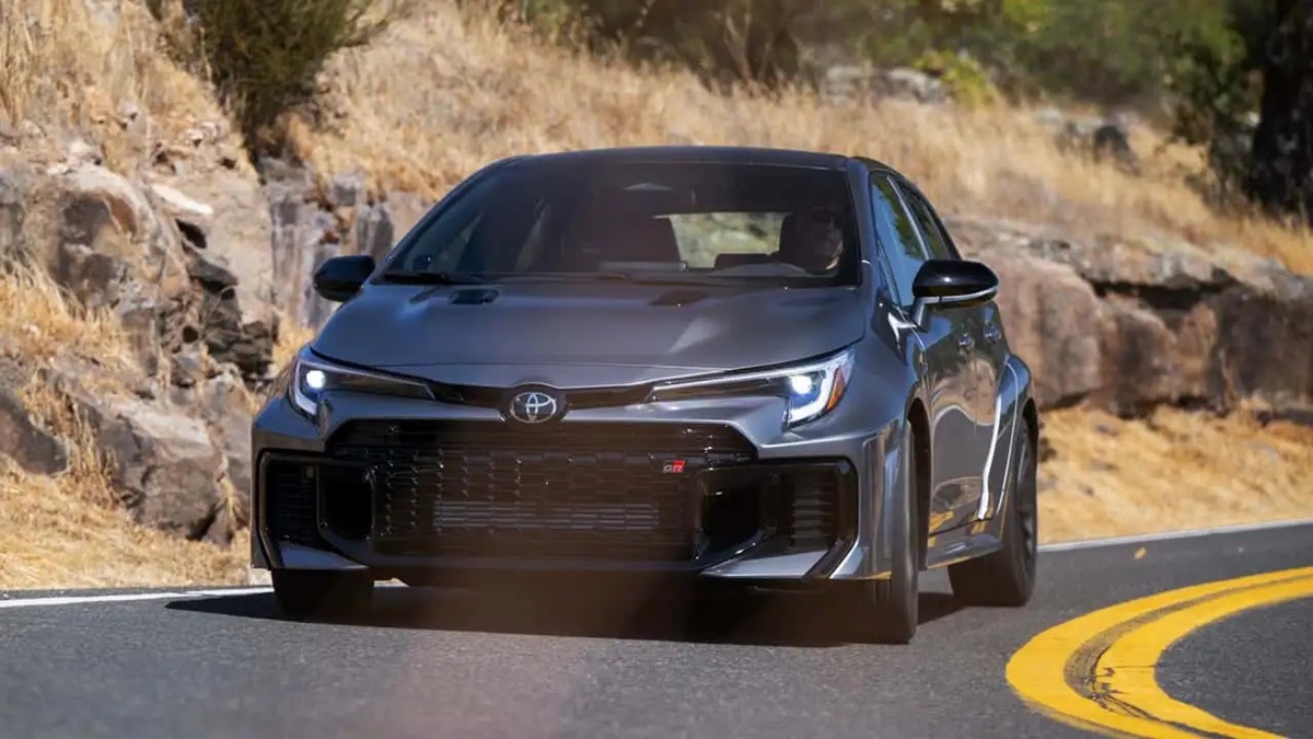 Toyota продаватиме апгрейди для старих GR Corolla