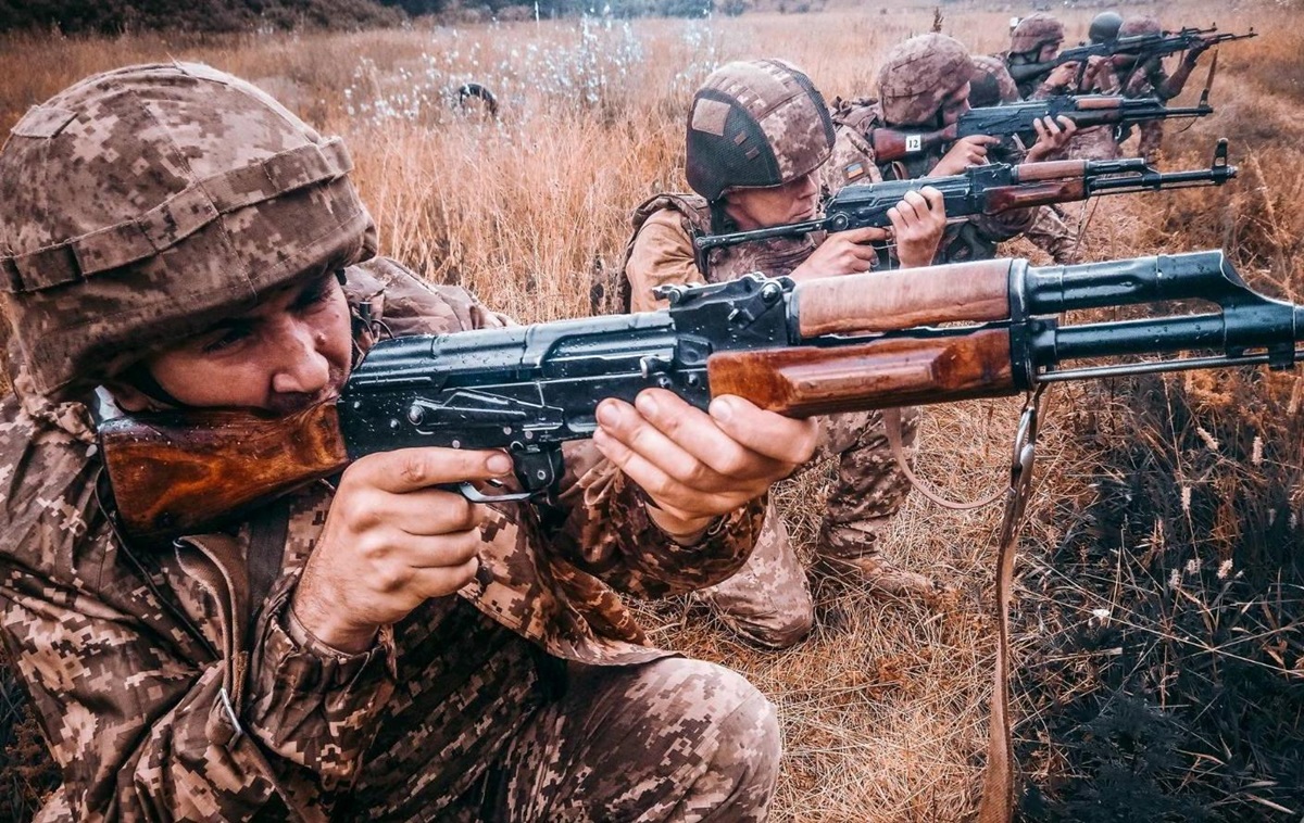 Число боїв на фронті сягло 200 за добу – Генштаб