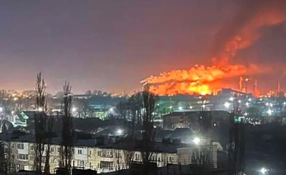 Дрони атакували НПЗ в російській Уфі – соцмережі