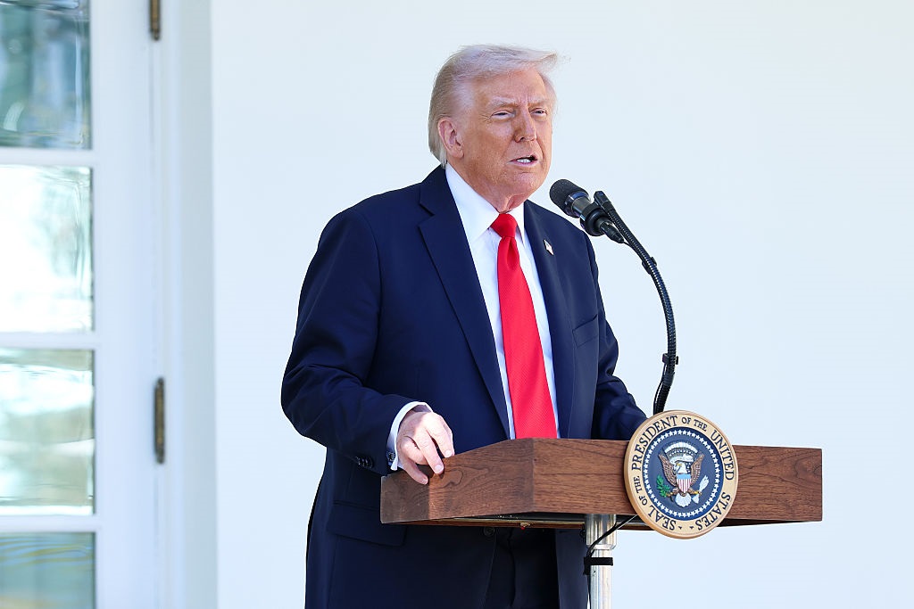 Людина Путіна в США. Трамп змінює ставлення до РФ