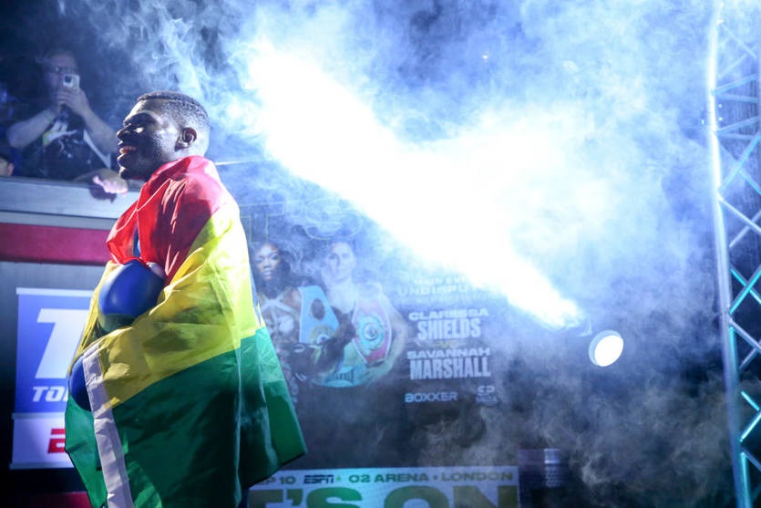 Річард Коммі проведе другий бій після вересневого