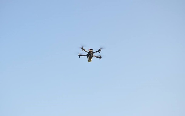 У Фінляндії дрон пролетів над президентським палацом