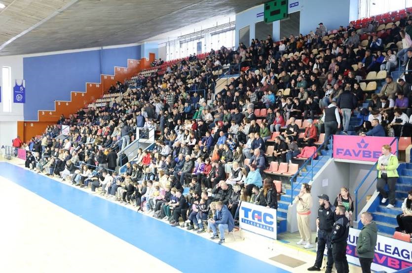 У Миколаєві вперше за час війни дивилися баскетбол