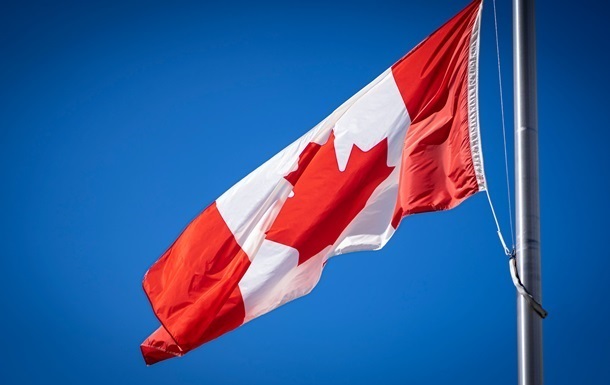 Канада зменшує квоту на візи для іноземців