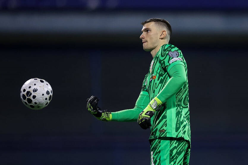 Конкурент Крапивцова за місце в складі планує залишити Жирону