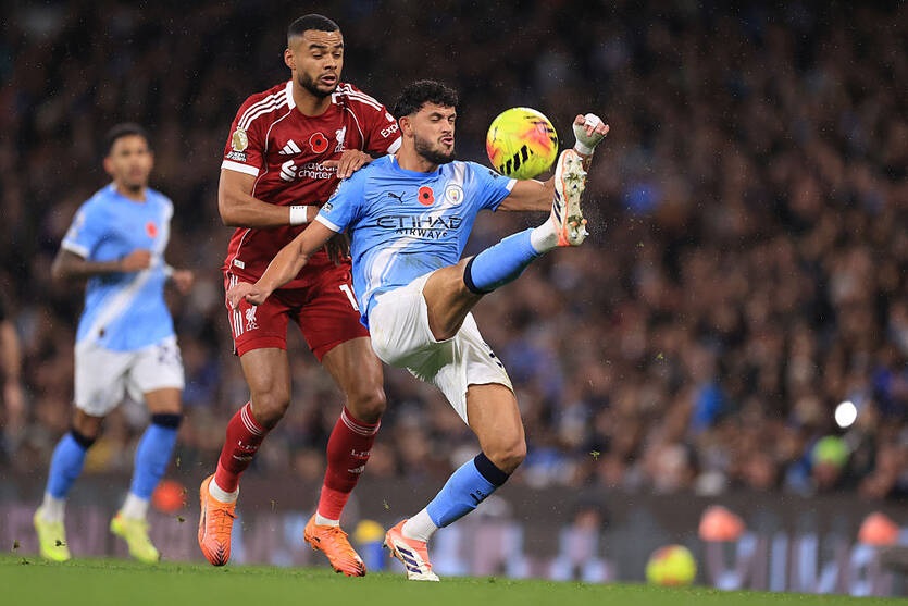 Манчестер Сіті танцює бойовий гопак, випереджаючи Ліверпуль просто так