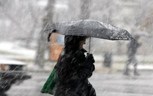 Найближчими днями в Україні прогнозують дощі та мокрий сніг