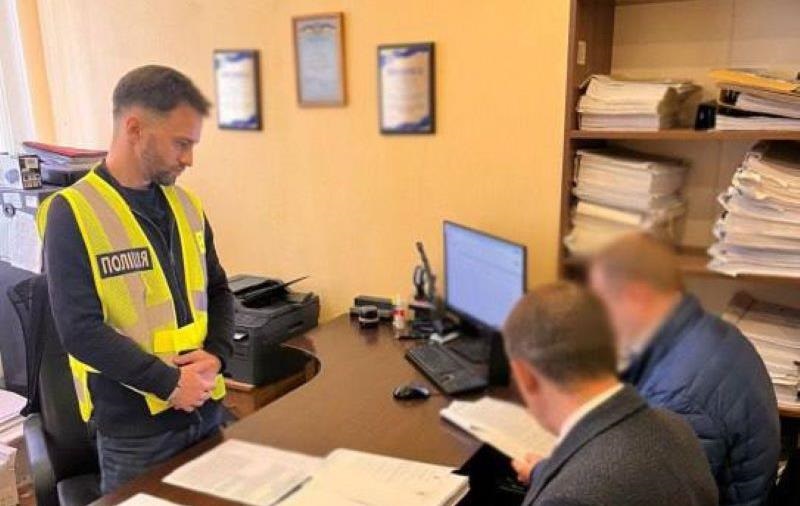 Переплатили за генератори майже 5 млн: посадовець КМДА отримав підозру
