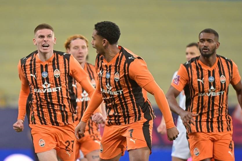 Призи УПЛ у Шахтаря: клуб забрав дві головні нагороди туру