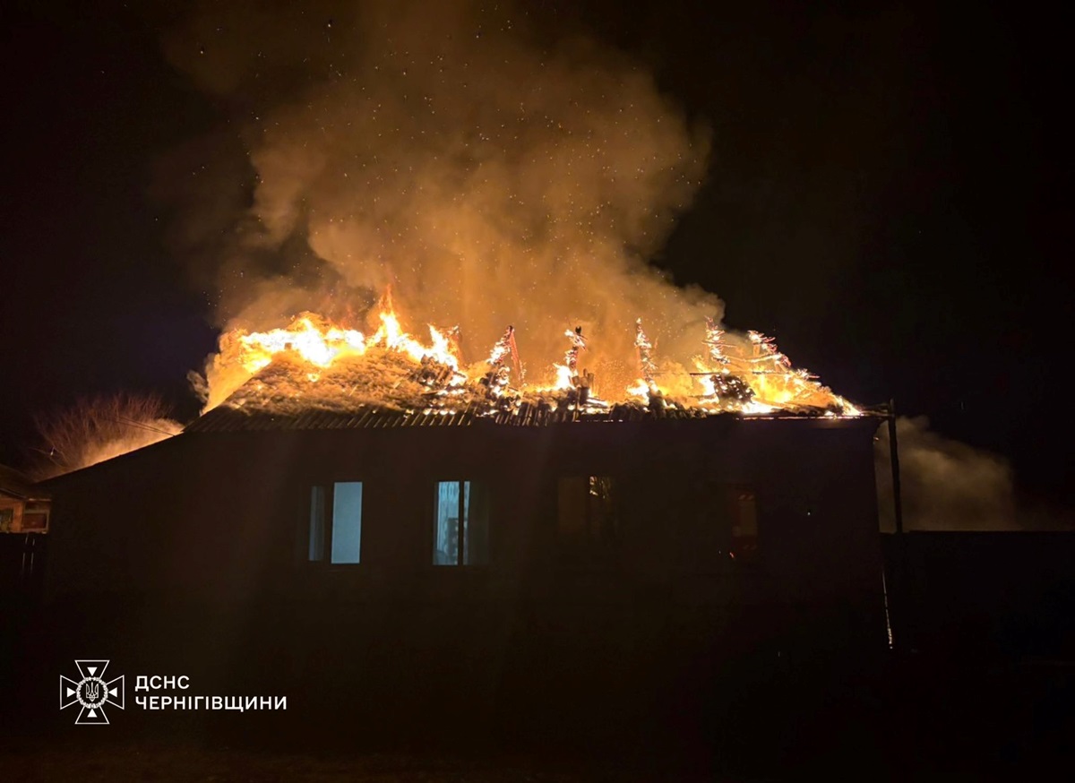 Росіяни атакували Чернігівщину: згорів тепловоз