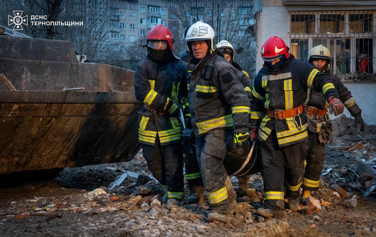 Удар Росії по Тернополю: кількість жертв зросла