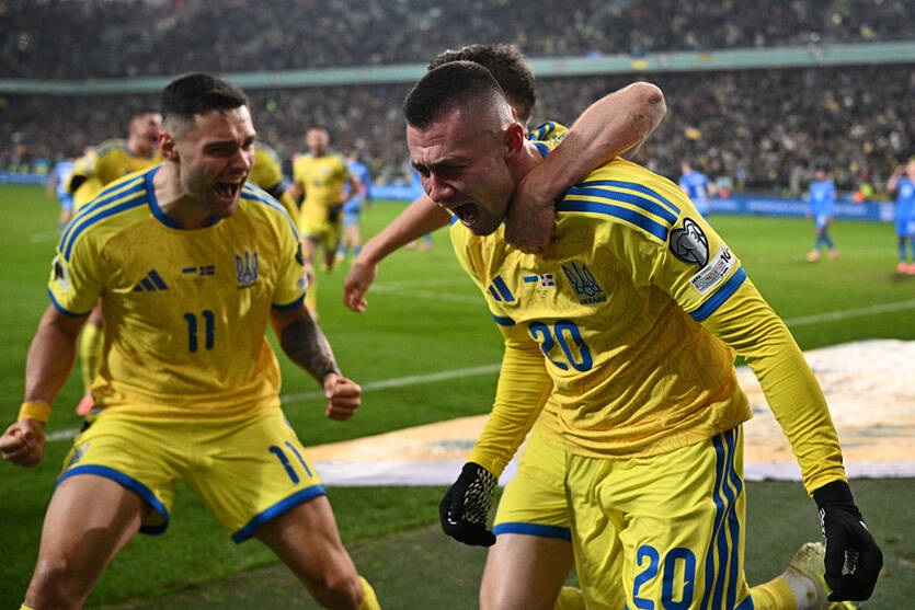 Україна виграла останній матч у групі D і зіграє у плейофі відбору на ЧС