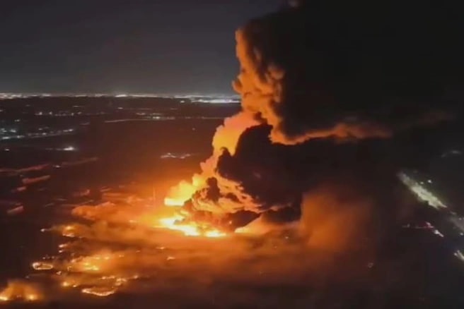 В Аргентині вибухнув хімзавод: вирує масштабна пожежа, є постраждалі