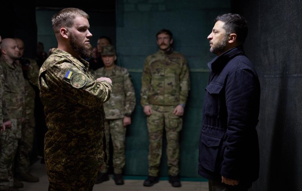 Зеленський зустрівся з воїнами Азову на Донеччині