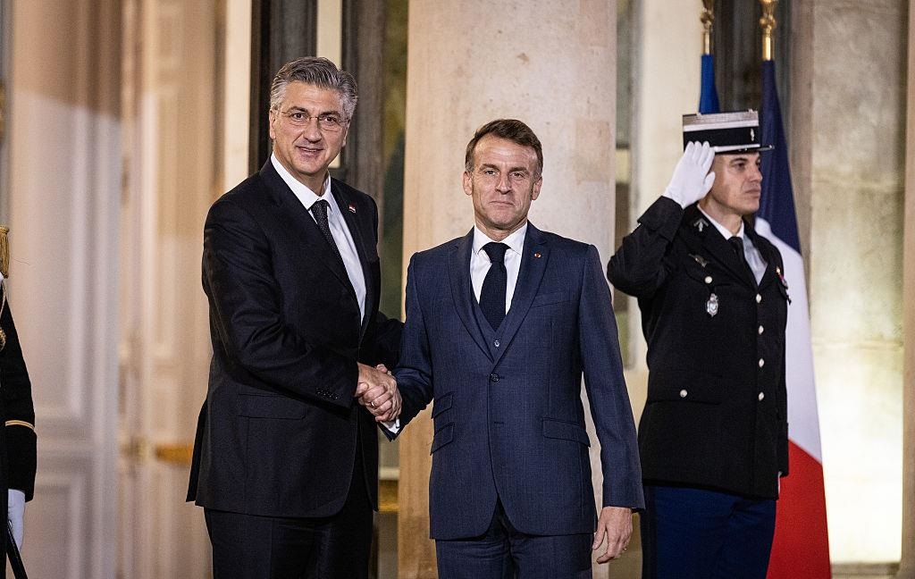 Хорватія купить у Франції гармати Caesar і модернізує літаки Rafale