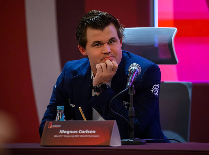 Магнус Карлсен стає чемпіоном зі швидких шахів