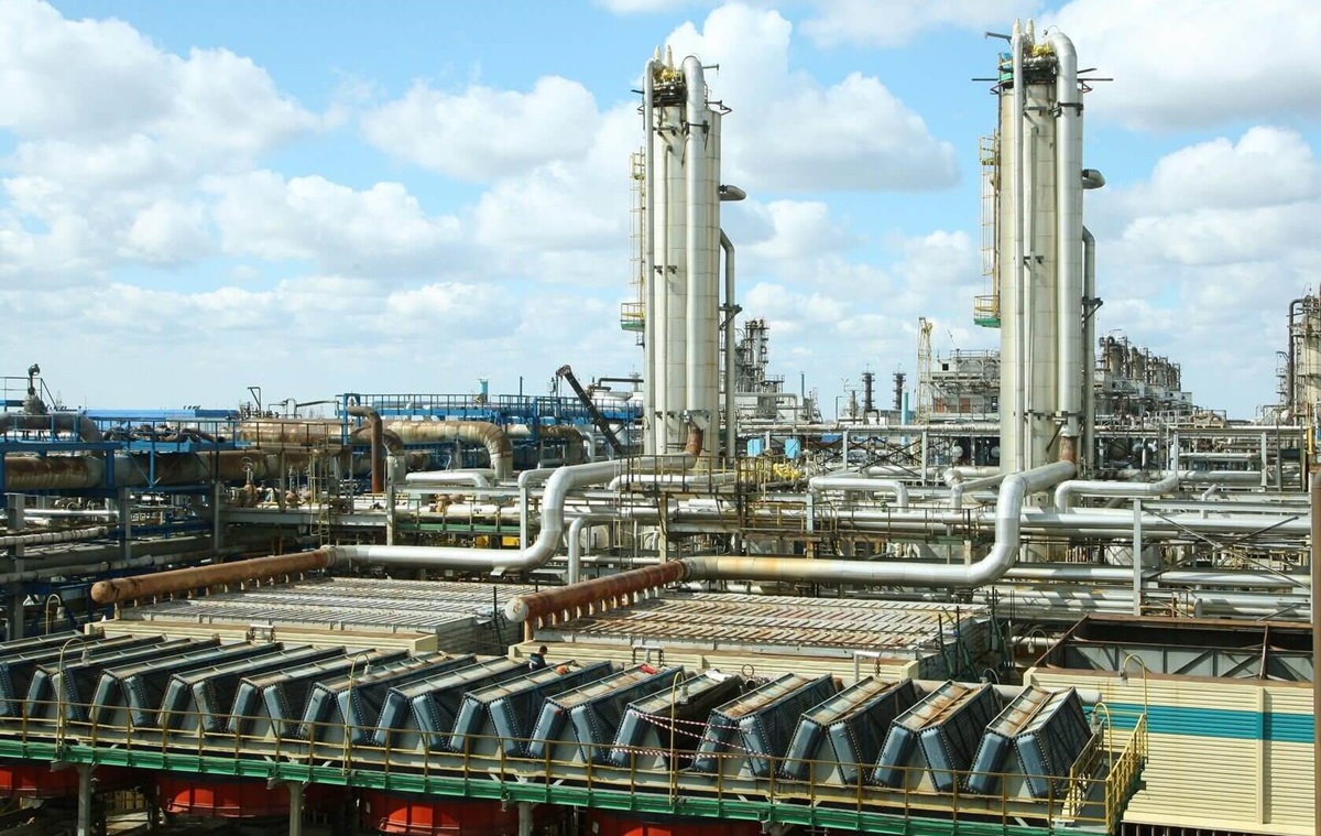 Найбільший ГПЗ Росії атакували дрони СБУ – медіа