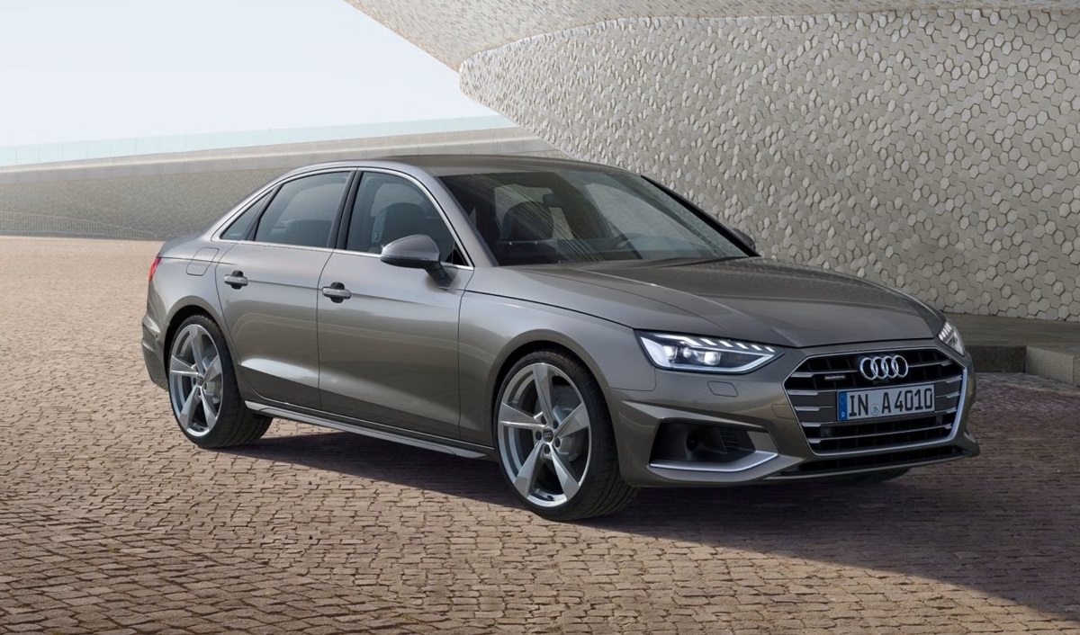 Продажі люксових седанів у Європі стрімко падають