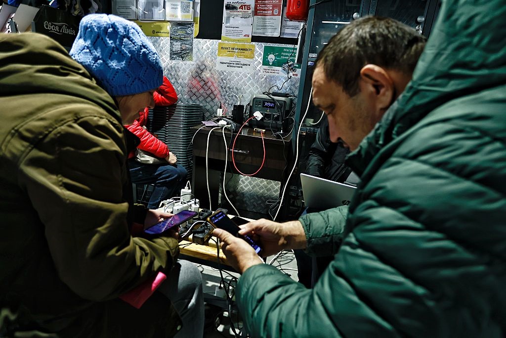 РФ атакувала енергетику України: є знеструмлення