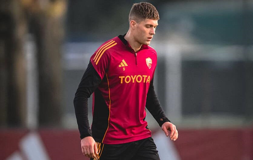 Рома ризикує залишитися без Довбика на матч із Ювентусом