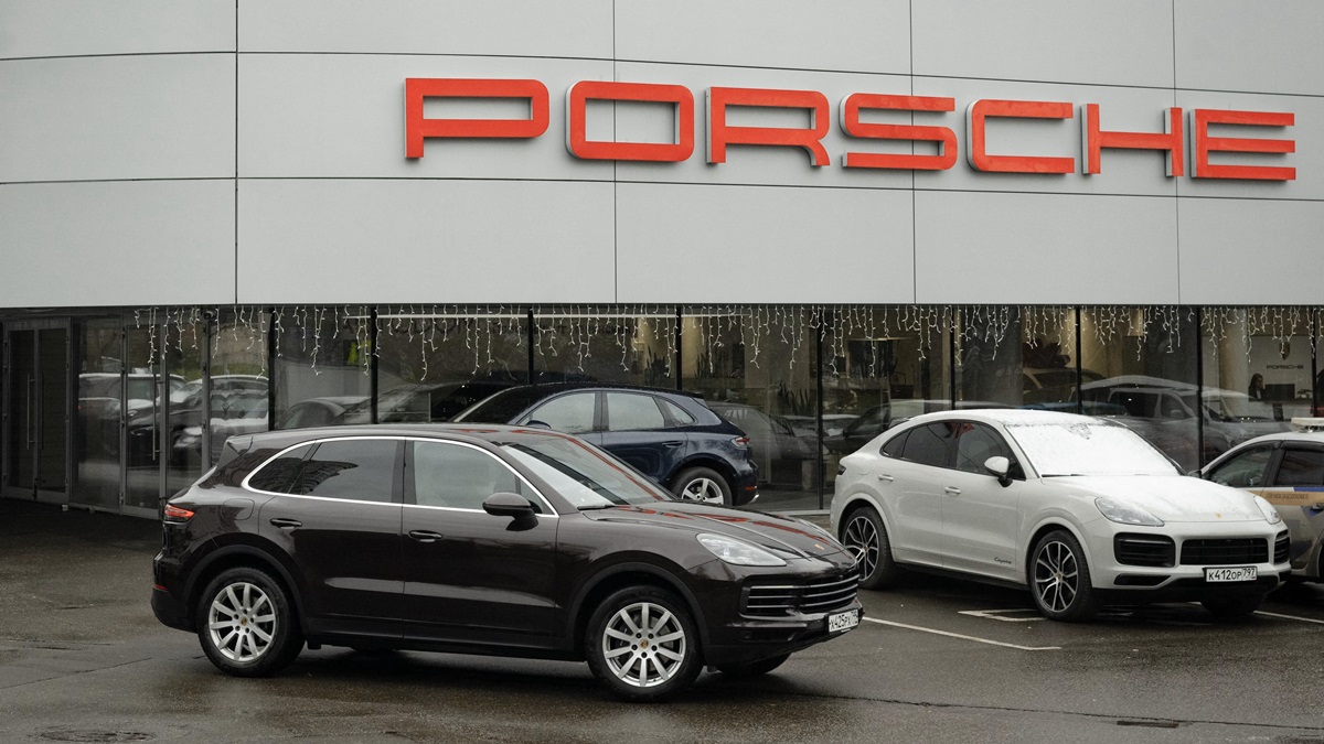 У Росії перестали працювати автомобілі Porsche