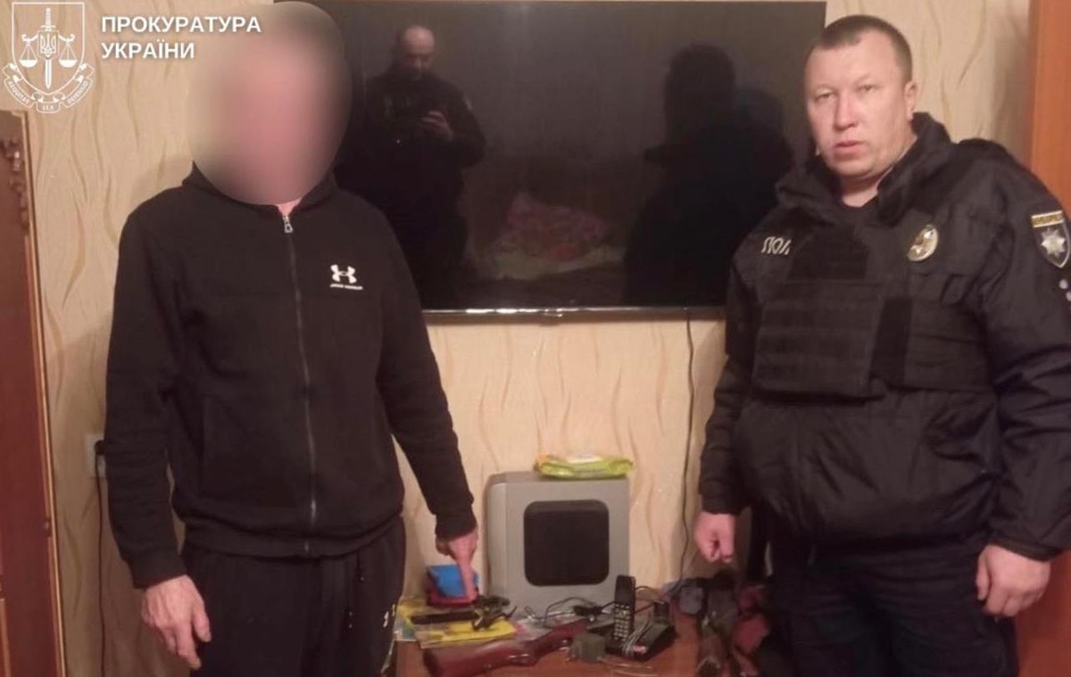 У Сумах 60-річний чоловік стріляв із вікна по дітях