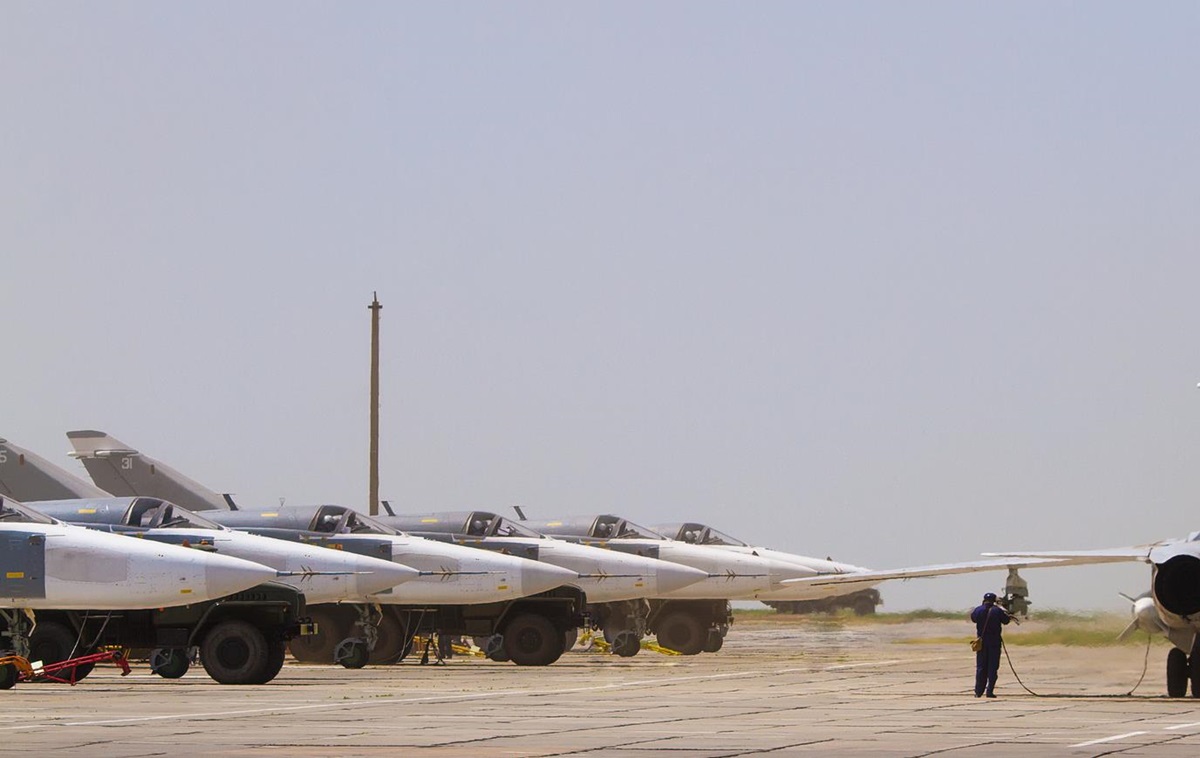 В РФ померли два льотчики, яких катапультувало з літака – соцмережі