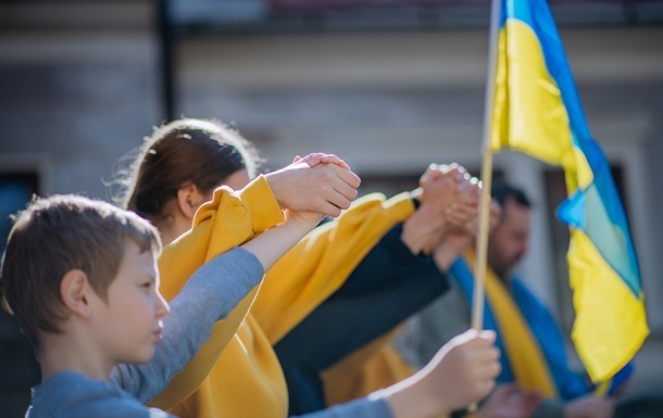 З окупованої Херсонщини повернули двох дітей