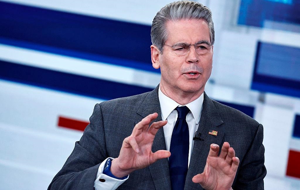 Голова Мінфіну США пояснив бажання Трампа здобути Гренландію